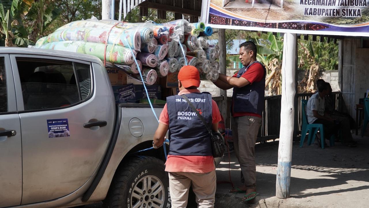 Bosowa Peduli Perkuat Respons Gempa NTT, Bantuan Menyasar 1.651 Pengungsi di Nangahale