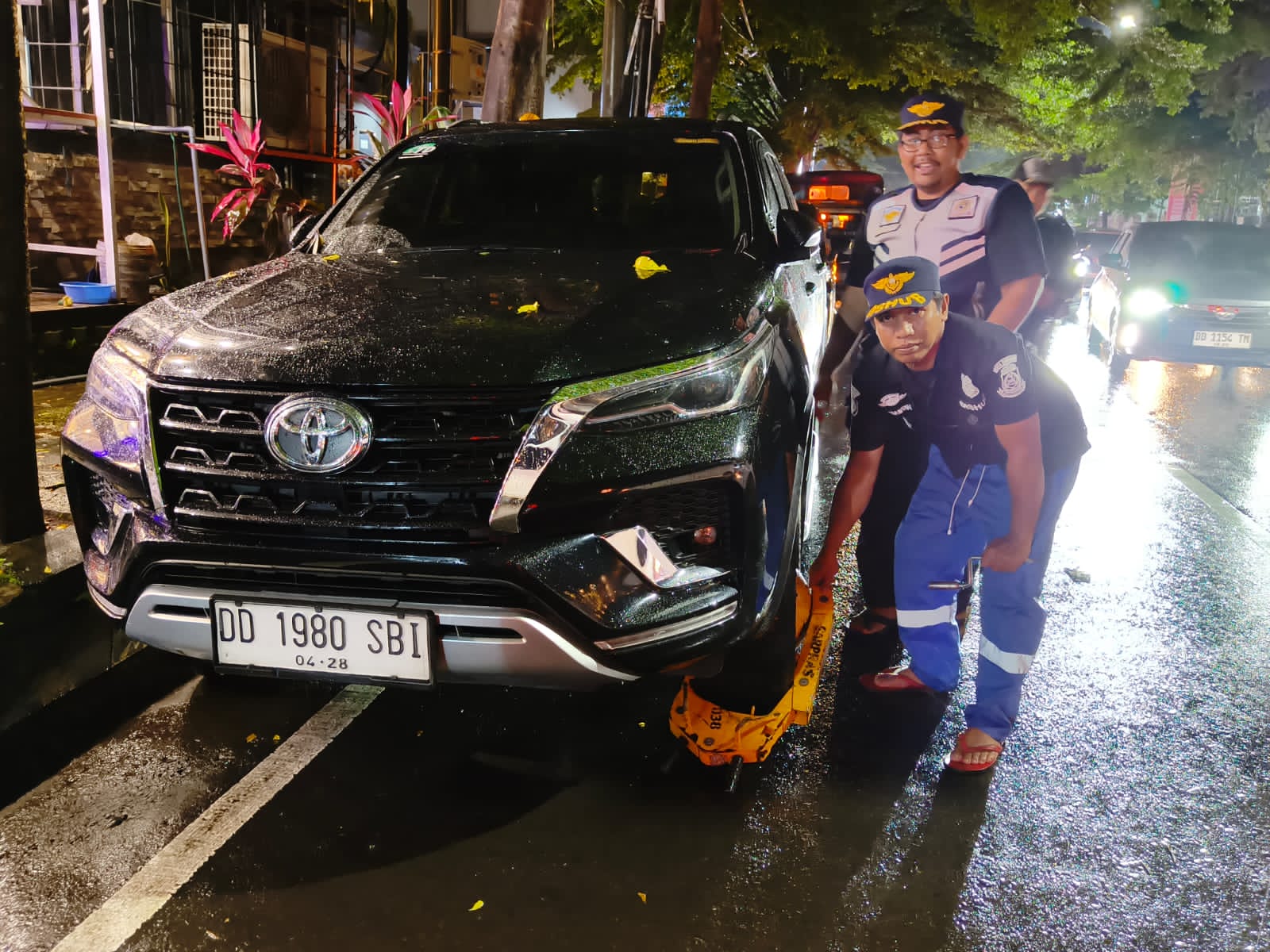 Dishub Makassar Turunkan 400 Personel Atasi Macet saat Jam Buka Puasa