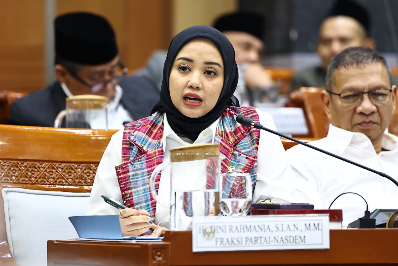 DPR Desak Kemenag Bayar Hak Guru Non-ASN dan Siapkan Mitigasi Anggaran 2026