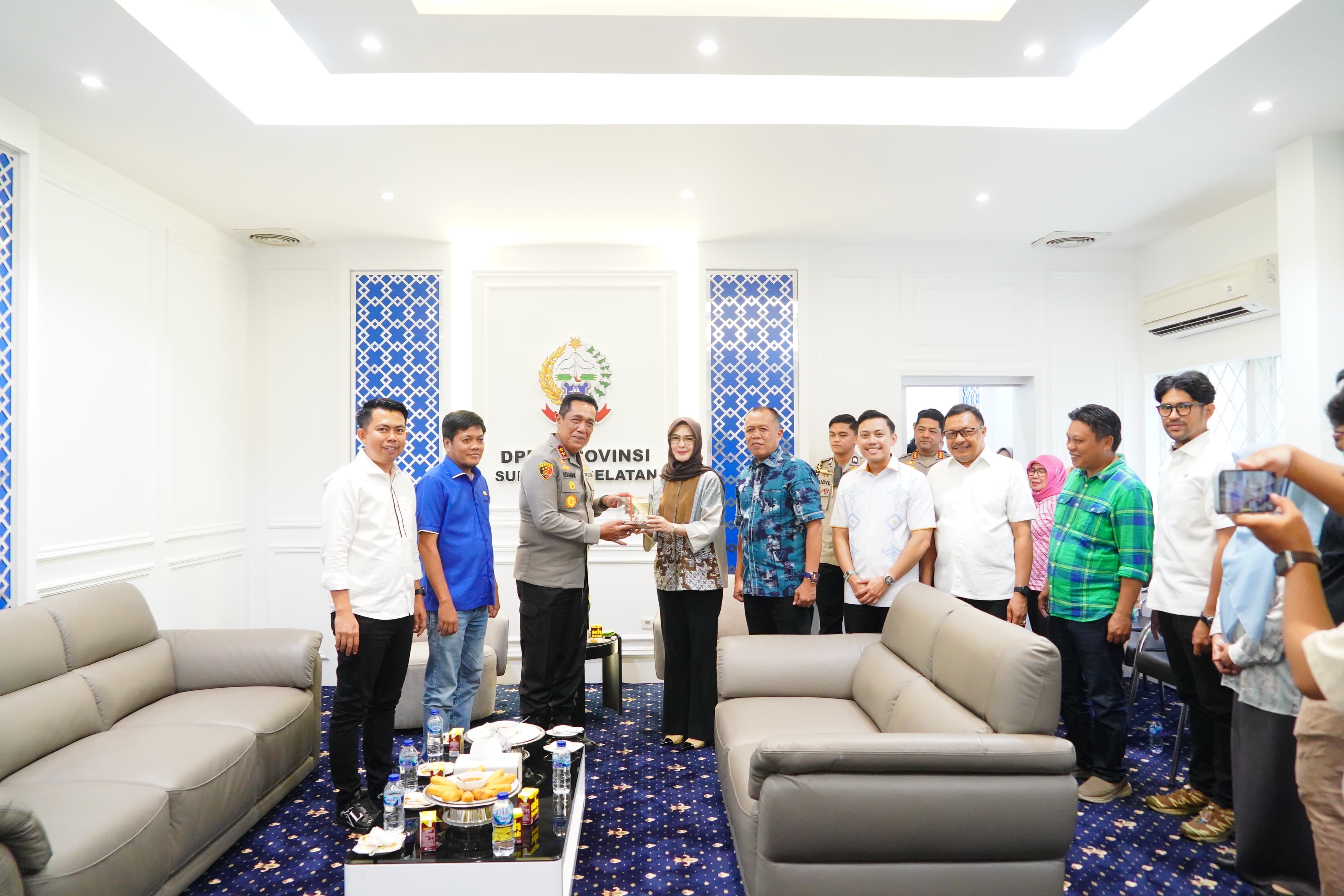 Kapolda Sulsel Minta Dukungan DPRD dalam Wujudkan Pelayanan Publik yang Aman