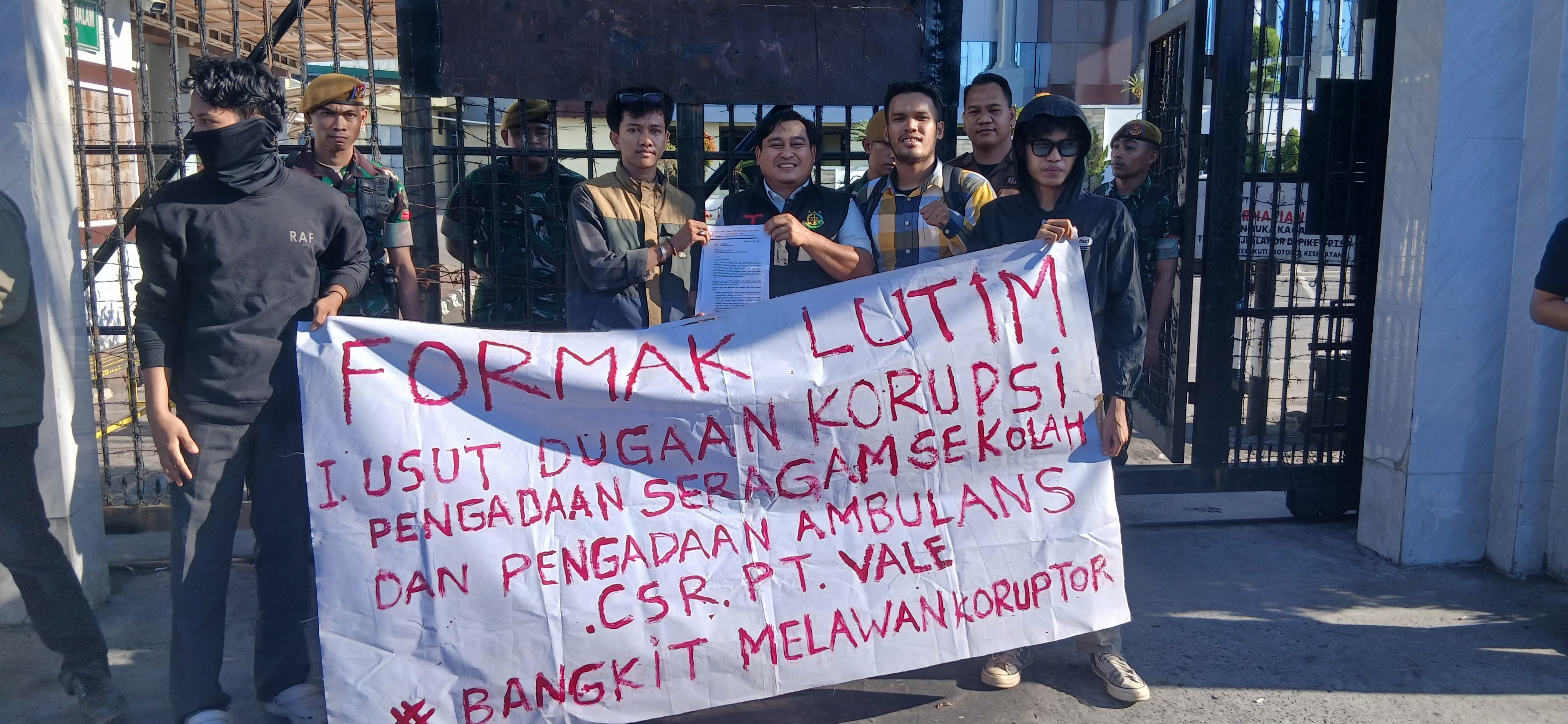 Mahasiswa Desak Kejati Sulsel Awasi Khusus Kasus Dugaan Korupsi di Luwu Timur