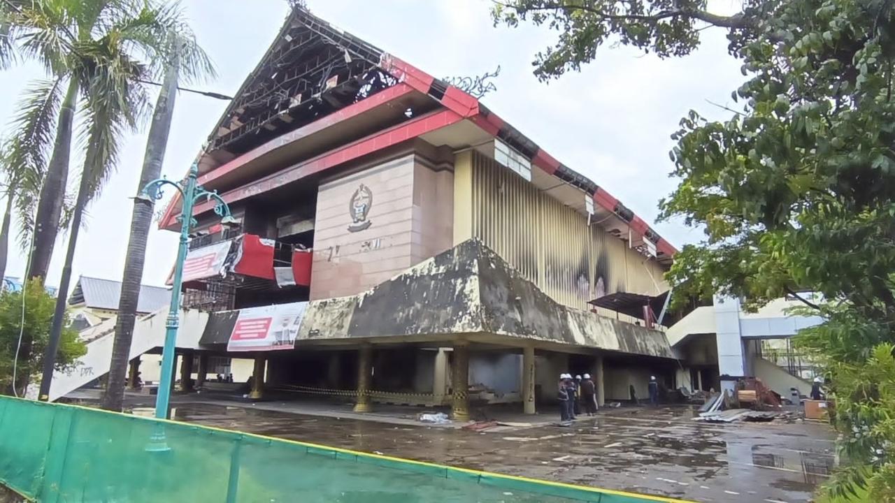Pemprov Sulsel Jual Kantor DPRD yang Terbakar, Nilai Limit Rp1 Miliar