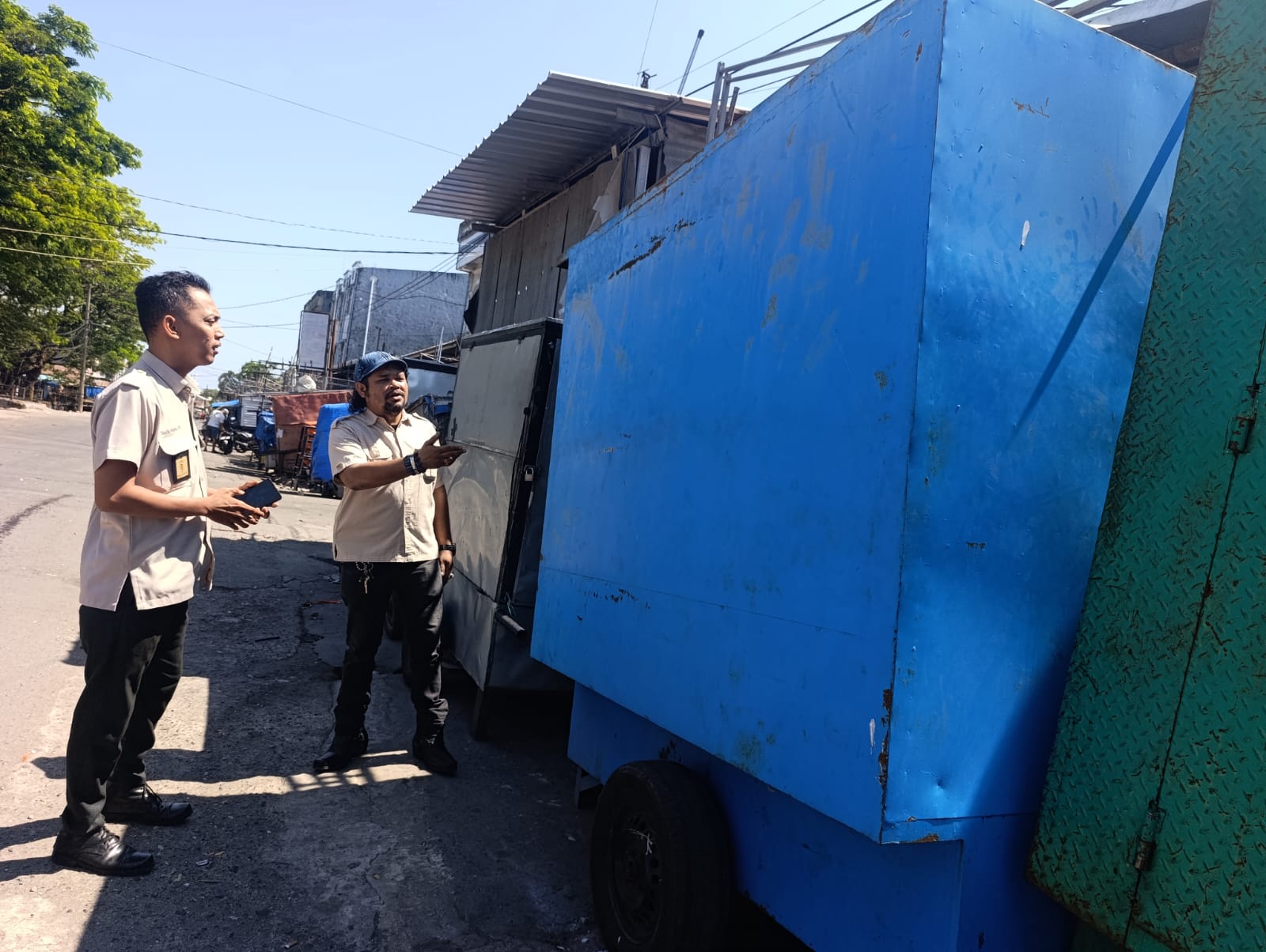 Perumda Pasar Makassar Raya Tata Pasar Senggol, Akses Pengunjung Kini Lebih Lapang