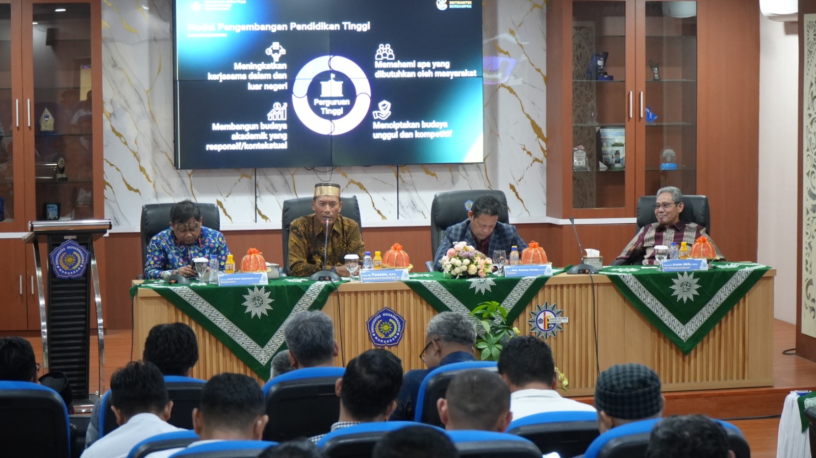 Studium Generale Unismuh Makassar, Wamendiktisaintek Soroti Arah Baru Pendidikan Tinggi