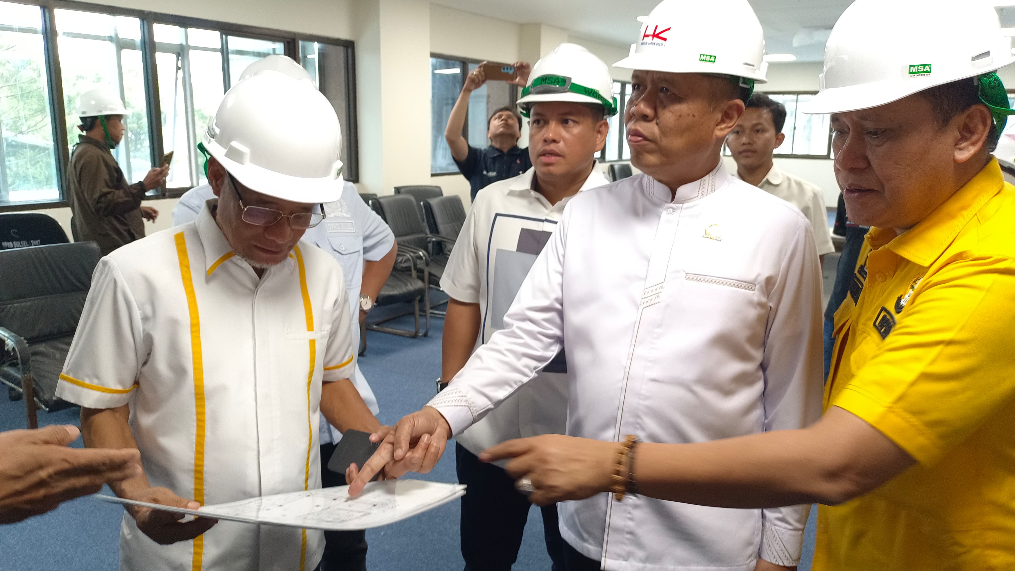 Tinjau Progres Gedung DPRD Sulsel, Dewan Kritik Ruang Rapat Banggar yang Menyempit